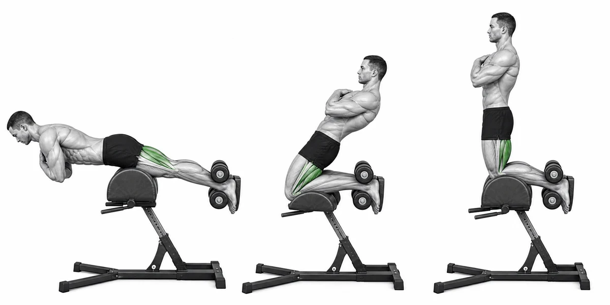 Glute Ham Raise (GHR) — Udržujte kyčle natažené, zatímco se kolena otevírají a zavírají, místo abyste opakování přeměnili na kyčelní závěs.